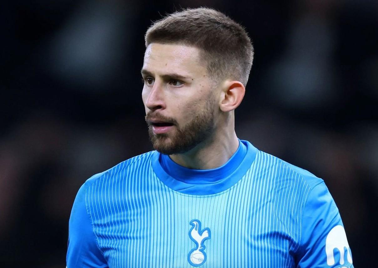 乐鱼体育入口-英媒：以防维卡里奥离队，热刺在秘密关注顶级门将